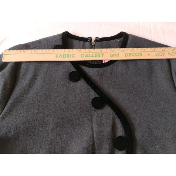 Vtg 90's Carolina Herrera Dress Women's Black Wool Crepe Midi Velvet Buttons 12 - Picture 11 of 16